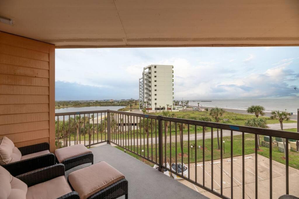 Baca Beach Escape I - 3 Pools - Pet Friendly Galveston Buitenkant foto